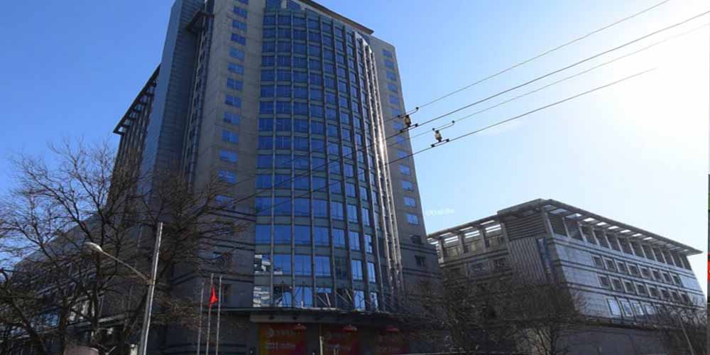 北礦磁材科技用高服氣流篩解決磁性材料的精度、細度及環(huán)境污染問題